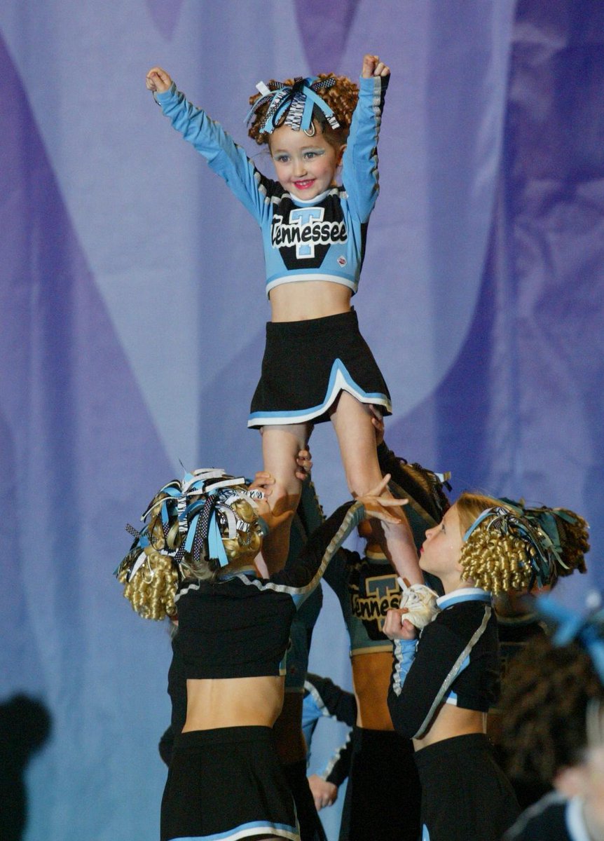 brycehitchcock's tweet photo. @noahcyrus We were so darn cute!! #PremierCheer #OldTimes http://t.co/VfOKirBFRz