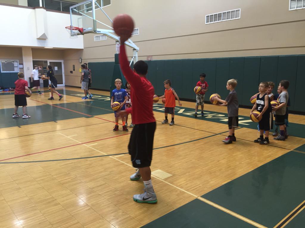 tNBA_CLE's tweet photo. Coach Jacob reminds players to finish after making a hard move to the basket. #cavscamp #akrongeneral http://t.co/fsx4f4uGk3