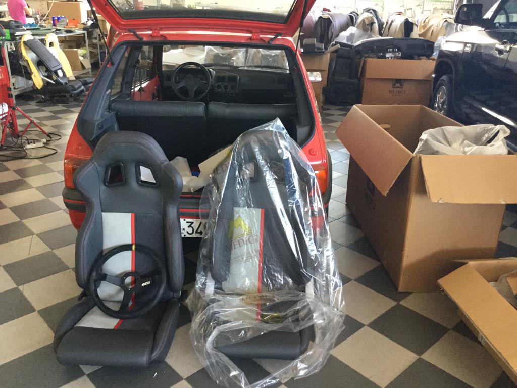 Portare il concetto di Special motociclistico nelle auto. Questa la mia idea per la mia 205 GTi. <a href="/VikyBorgomeo/">Vincenzo Borgomeo</a>