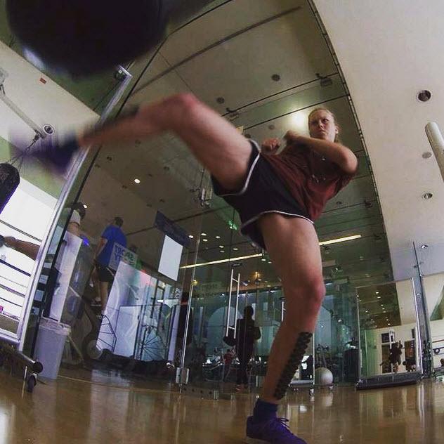 DefenderSkin's tweet photo. MT @JonnaJohnsen: Legs on beast mode while kicking!!! 💪 #jj92 @defenderskin #defenderskin https://t.co/coCXoWn1Ih http://t.co/DlMXFGHSsQ