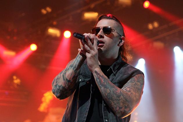 swaragamafm's tweet photo. Happy Birthday M. Shadows from @TheOfficialA7X! Makin rawk rawr ya bang~~ | #YourFriends http://t.co/QtqthScaP2
