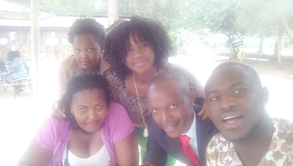 TinahOuru's tweet photo. @1Wamui  @BooniGor @MwangiKamauG @kane_lukoye @onward254 @Mcharles94 JKUAT team says #iSupportONWARD http://t.co/JzUMYtGQKb