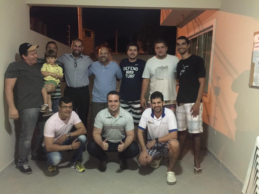 Josefreire12's tweet photo. Celula loucos por Jesus.Homens querendo ser a novidade nessa terra.Glória a Deus @PrFred12  @MIR_Macae http://t.co/wSnFgMjAhg