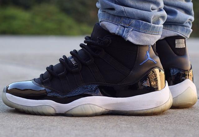 SneakerPics23's tweet photo. Space Jam 11's http://t.co/34Y9DP8CGr