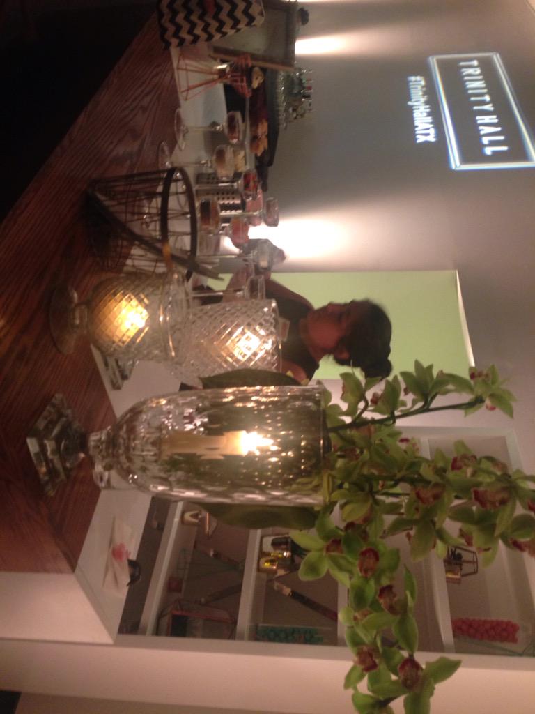 Frost_321's tweet image. We ❤️ this place! @TrinityHallATX @TheCupcakeBar_