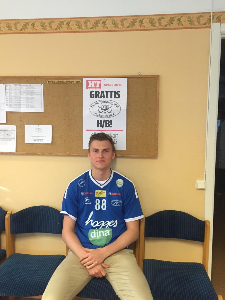 Hudikbjorkberg's tweet photo. En av Sveriges talangfullaste målvakter klar för H/B! Välkommen Linus! http://t.co/nODEZuX6MQ http://t.co/LxM05redc9