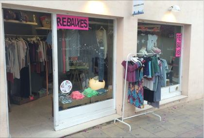 maresmeclick's tweet photo. DRESS&LOVE s'ha afegit a #cataclick #moda #casual #vilassar #maresme #comerรง #musbombon #nens #basics #dresslove http://t.co/HVhSk5Y4yD