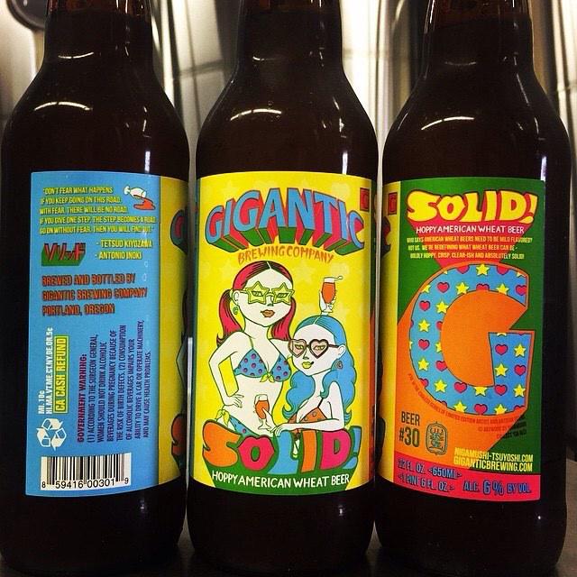 hartzandco's tweet photo. This Gigantic IPA is Solid.... @giganticbrewing phot cred. #hantverksöl #cervejaartesanal … http://t.co/XuijGE5Ki5 http://t.co/Hkmf40GKEK