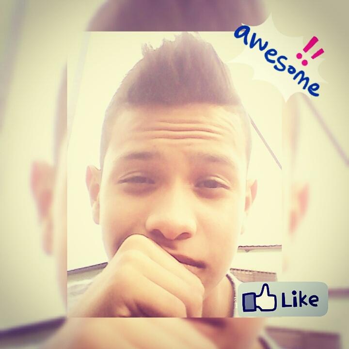 bryancitooow503's tweet photo. Psss yopp aquii todo raro y feoo jeje http://t.co/5YvwzOr7Lk