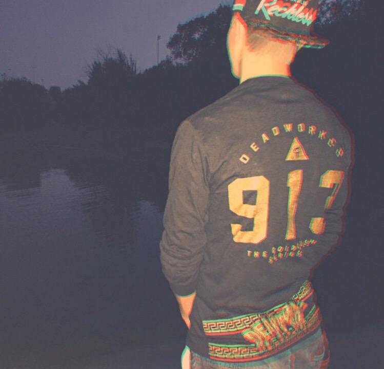 deadworkco's tweet photo. @BreyJay712 rocking our GoldRush 913 tee. Limited quantity available, get yours soon. #Deadworkco #913 #KCproud http://t.co/kycDkWECzf