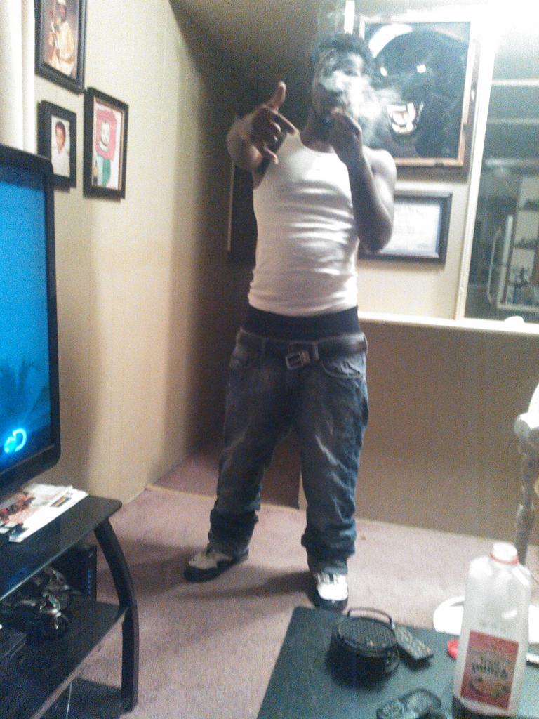 marley700block1's tweet photo. #SquadShitOnly http://t.co/xBysWkSq6w
