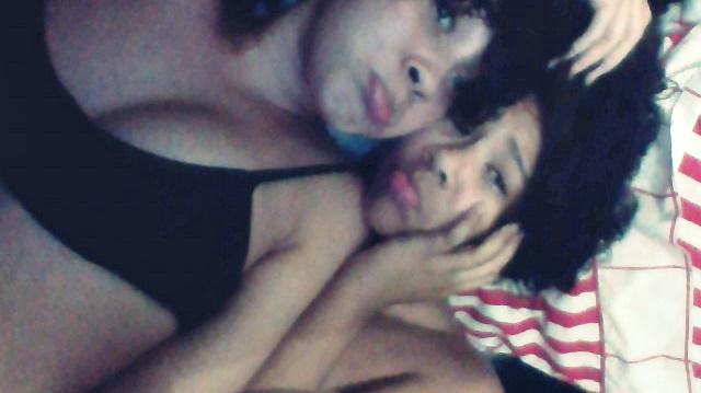 Crlh0Garotta's tweet photo. Eu Não Me Separo De Você Mulher...🎵👏😍❤💎👭 #TeAmo #NãoTrocoNãoEmpresto @AnaKnowlees http://t.co/UfAzQKDvkI