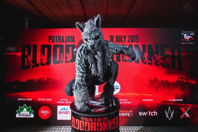 HypeMY's tweet photo. The first-ever werewolf-themed obstacle race @BloodRunnerAsia is tonight! Are you ready?!

http://t.co/sDXqDk0zRj http://t.co/TYC2K3Myvm