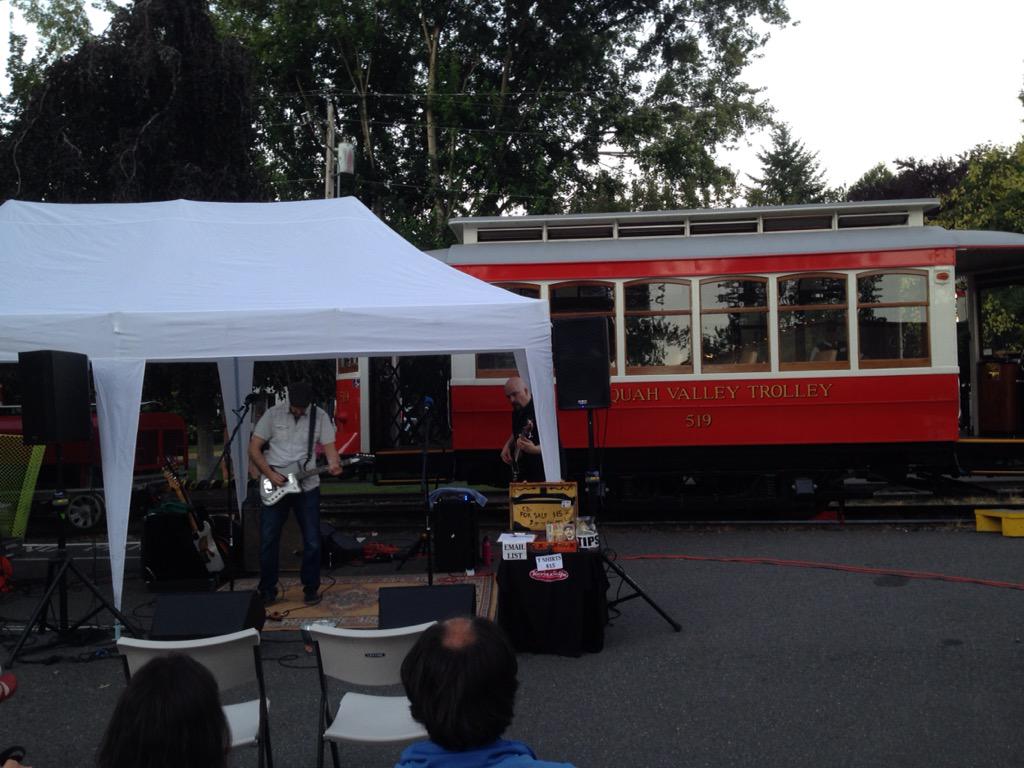 Nothing but Blues in <a href="/DTIssaquah/">Downtown Issaquah</a> rocking it out and <a href="/MotoStays/">MotoStays</a> here too.  Ride on.  #gasstationblues <a href="/gutzie/">Gaila Gutierrez</a>