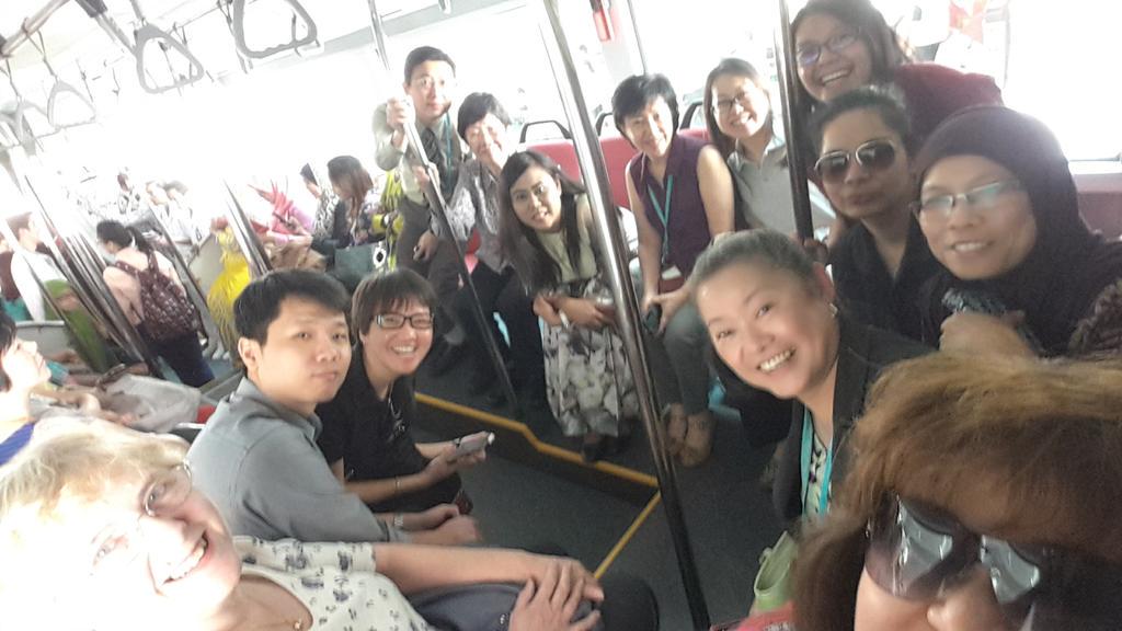 elee618's tweet photo. Hv u rode the #BRTSunway yet? I'm told free trial runs end 31/7 so catch last foc rides today https://t.co/NCp5pECZCH http://t.co/BEFiKdFgyg
