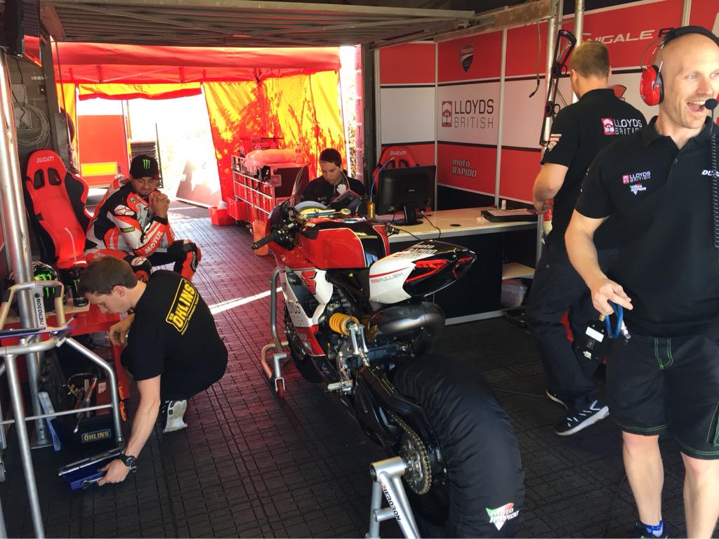 Ducati UK Racing (@ducatiukracing) on Twitter photo It's time for #ThruxBSB FP1! <a href="/thruxtonracing/">Thruxton Circuit</a> <a href="/OfficialBSB/">Bennetts British Superbike Championship</a> #Ducati It's time for #ThruxBSB FP1! <a href="/thruxtonracing/">Thruxton Circuit</a> <a href="/OfficialBSB/">Bennetts British Superbike Championship</a> #Ducati