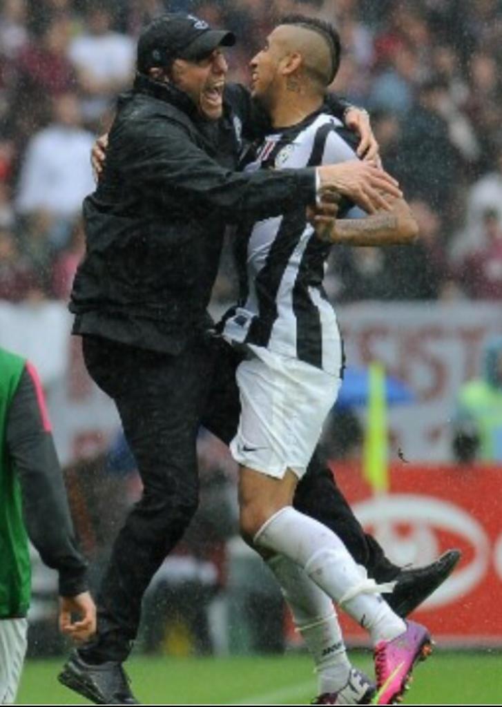 kingarturo23's tweet image. Se dovessi andare in guerra...porterei Conte con me!!! 
Buon compleanno Mister !!!
