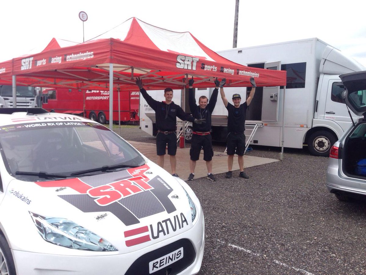 ReinisNitissRX's tweet photo. Redz kā, @SRT_lv jau gaida rītdienas startu!
#SRT in place and ready for tomorrow!
@rallyx_nordic #RXLite #RN15 http://t.co/z1znSIWWX7