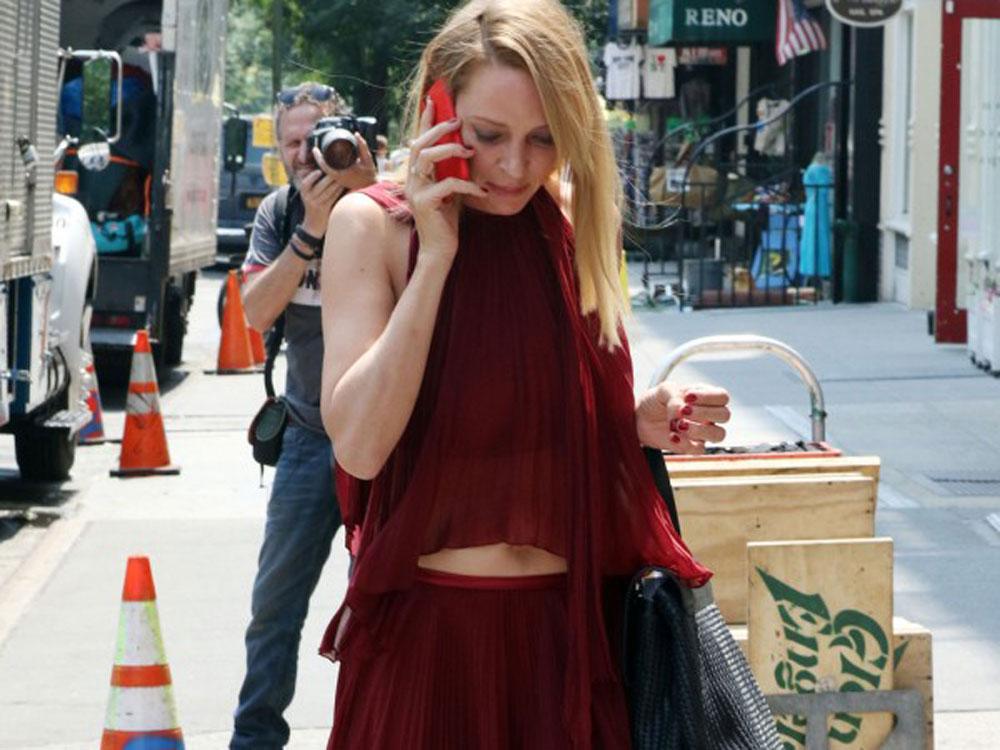 instyle_UK's tweet photo. Uma Thurman gives a style lesson in how to get the crop top SO right http://t.co/IFLDzPaYBU #weekendstyling http://t.co/tR3JREIbkl