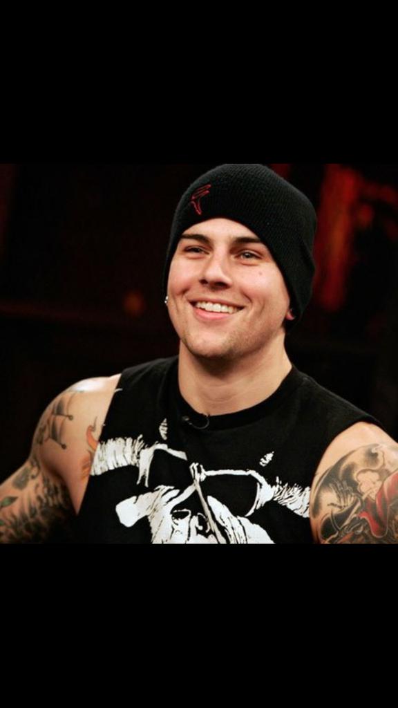 Happy birthday M. Shadows                        