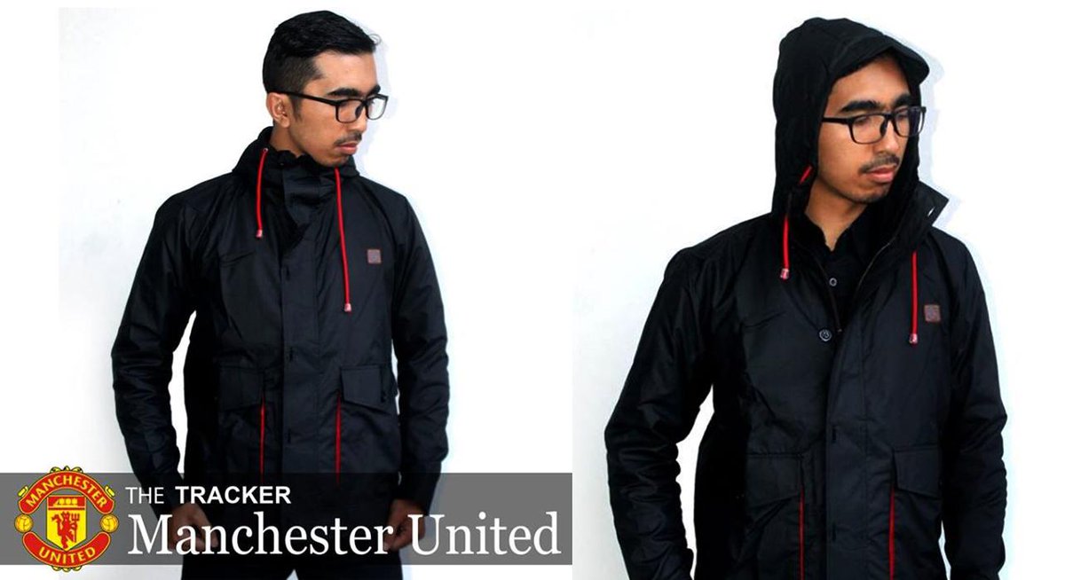 NEW
-----------
TRACKSUIT MU
NAVY EDITION
LOGO KULIT 
HARGA 230K
-----------
BBM: 29CA41A7
CP: 0878-2494-6628