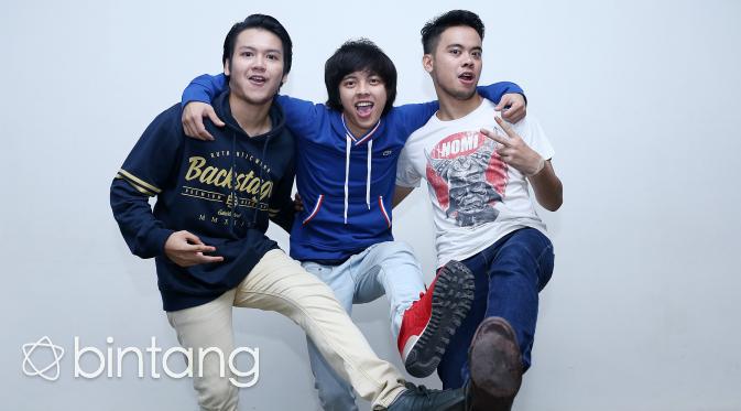 BismaniacsVoice's tweet photo. Sebelum ngehastag. Jangan lupa maksi yaa😆✌ #SBAlwaysWithSMASH http://t.co/mMsmryU8VZ