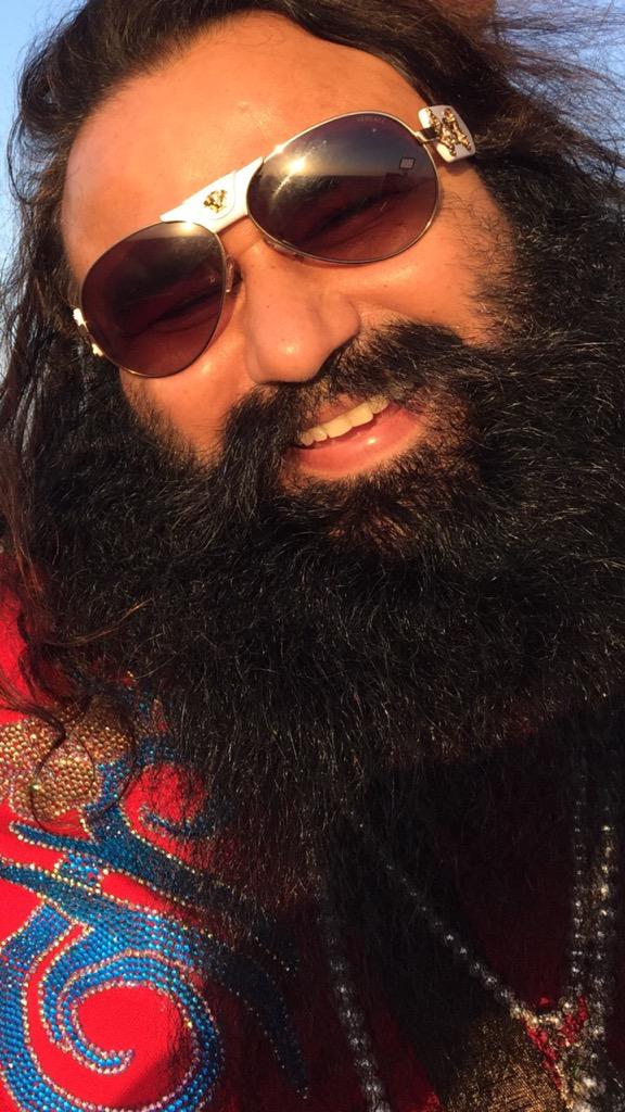 Gurmeetramrahim's tweet photo. #GuruPurnimaWithMSG Lots of blessings on pious Gurupurnima. Guru's teachings always promote harmony across the globe. http://t.co/lOyTHuR8p4