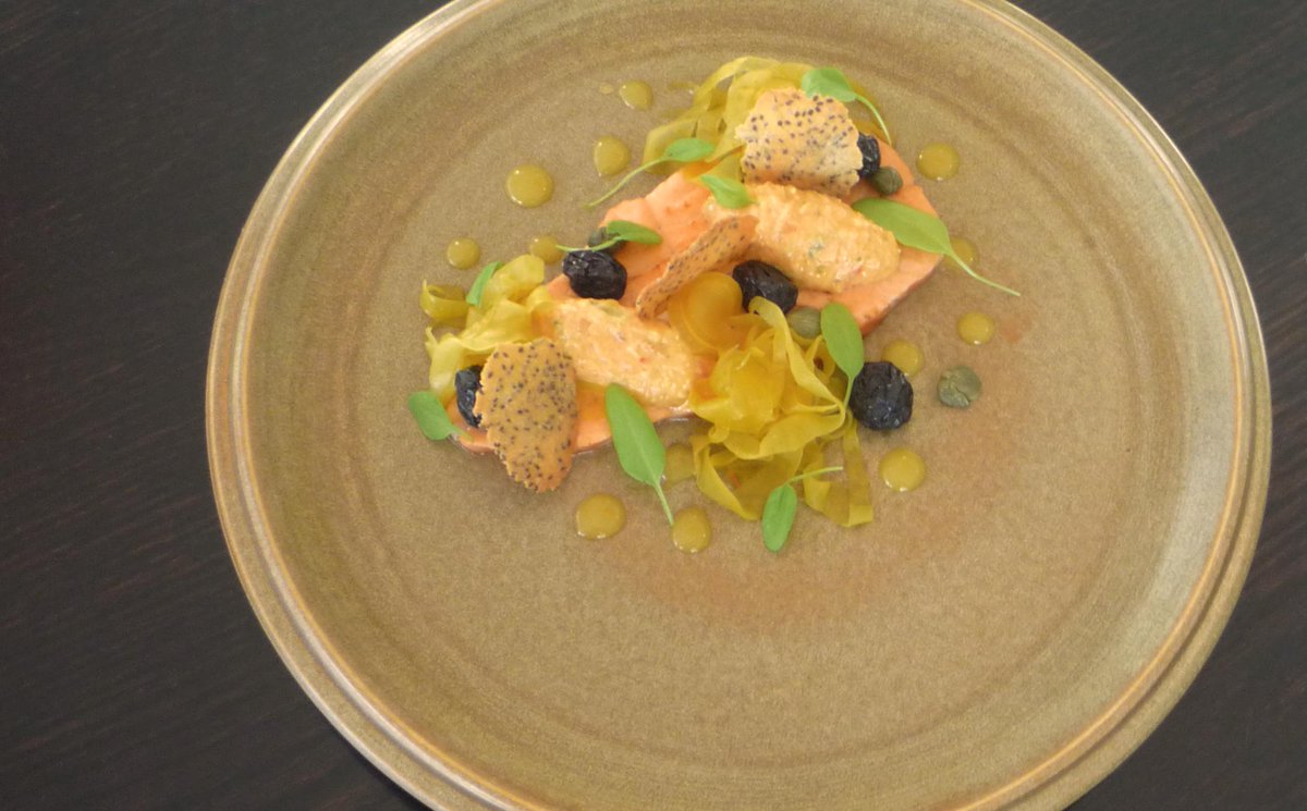CobarRestaurant's tweet photo. Blow torched @OraKingSalmonNZ , 
Saffron fennel, grapes, lemon curd, chia wafer, sorrel
#orakingawards http://t.co/Fpzx3NbA8G