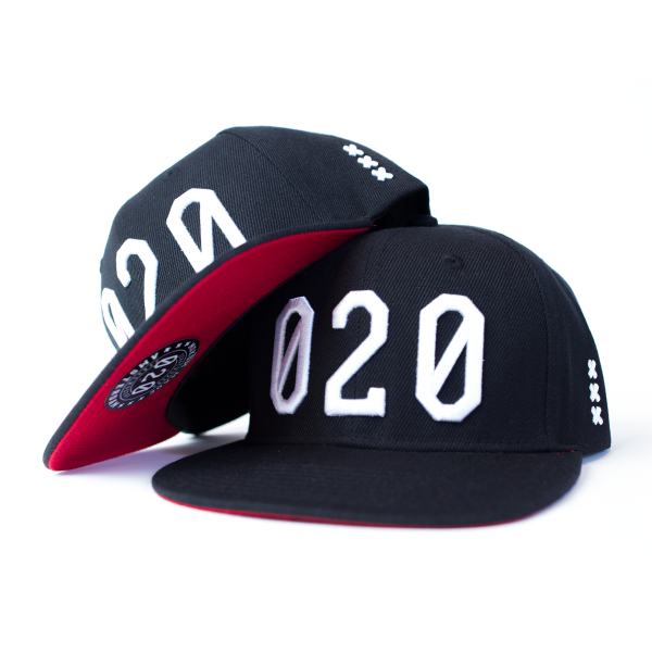 Ajax1nl's tweet photo. Vandaag geven wij een #MokumMade Snapback Cap 020 Serie twv €39,95 weg! Retweet, volg @MokumMade en #win! #Ajax http://t.co/XOfhakePRs
