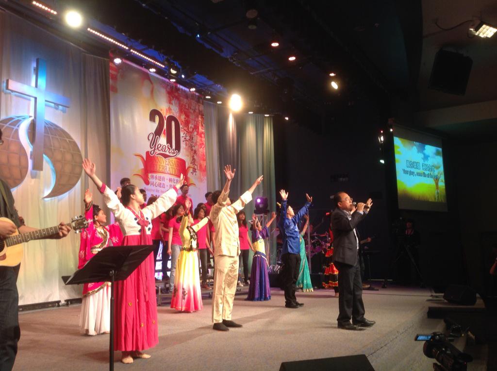 pastorcheng's tweet photo. Presence of God filled the temple in the 20th Anniversary opening service at River of Life http://t.co/fDSp7eSiNy