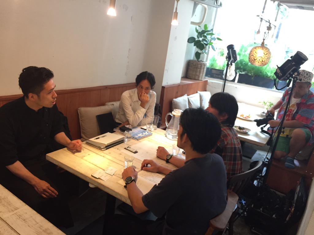 everyonesmeal's tweet photo. 「ソトコト」さんに食の多様性というテーマで弊社が考えるベジ事業について取材を受けました。9月5日に発売される10月号に掲載される予定です！ http://t.co/YbEp5exeSX