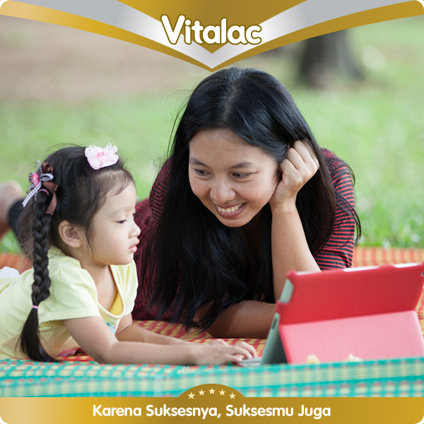 VitalacID's tweet photo. 3. Salah satunya adalah dengan menunjukkan video yg bermanfaat dan edukatif untuk #5StarKid melalui gadget Mama/Papa. http://t.co/Tn7sGSRItf