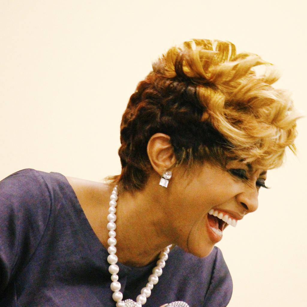 MrDavidMahone's tweet photo. Dr. Dorinda Clark-Cole.
#HDCF #kre8visions http://t.co/QPqQ15W1Pr