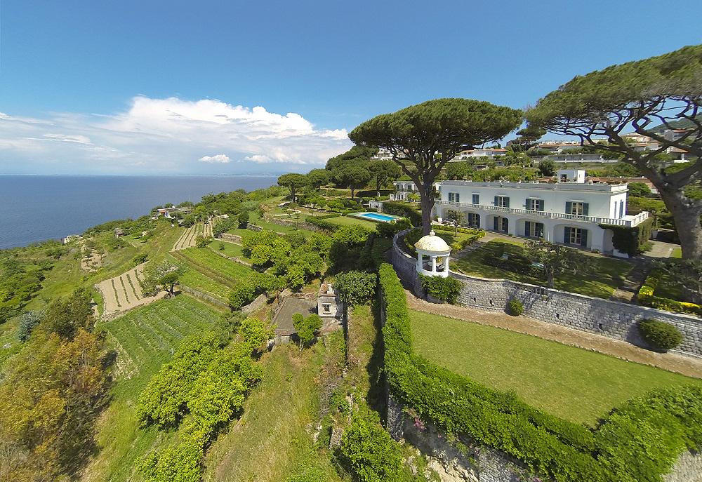 Figaro_Immo_Pro's tweet photo. L’ancienne demeure de #Garibaldi est à vendre pour 16 millions d'euros http://t.co/cBzm2TdqXh #immobilier #Italie http://t.co/A0wDBvfvKC