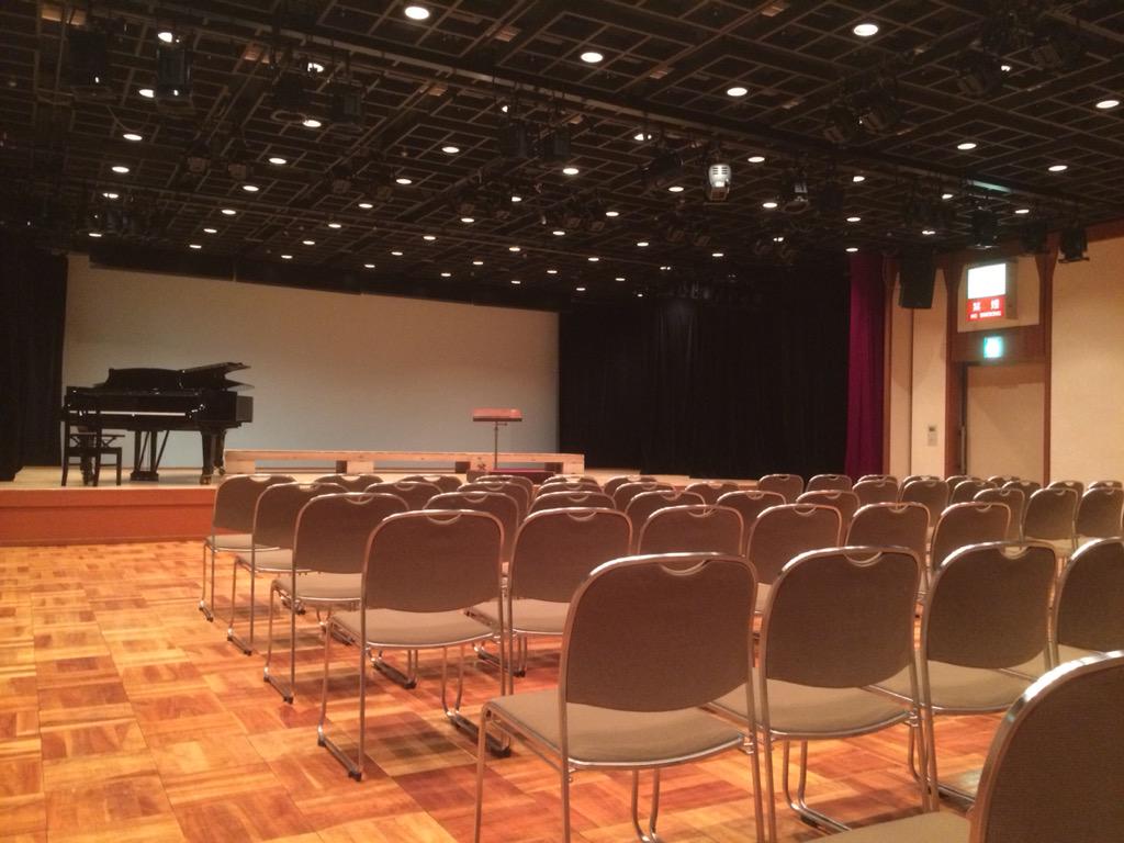 開演まで3時間を切りました！開場設営も着々と進んでおります。当日券も受け付けているので、是非お越しください。