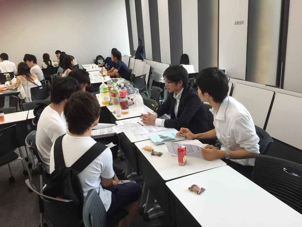 agata_seminar's tweet image. 縣ゼミの個別ブースも大盛況です！！
【場所】3-702
【時間】18:00まで
お菓子と飲み物用意してお待ちしております( ´ ▽ ` )ﾉ是非お越しください♪♪