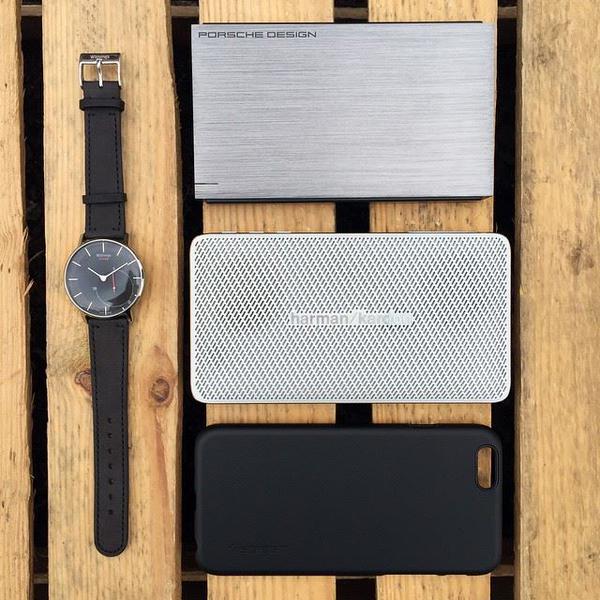 harmankardonanz's tweet photo. The #EsquireMini is an essential accessory for those on the go. #HarmanKardon http://t.co/BN8g06fJcz