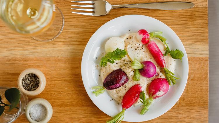 A new restaurant from Tom Oldroyd <a href="/oldroyd/">Angela</a> #N1 ow.ly/Qh7o5