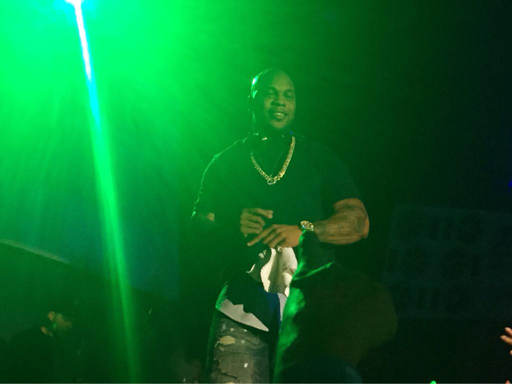 elm_82's tweet photo. @official_flo @BEYONDGSC #lowlowlowlow http://t.co/r1BVqT3L76