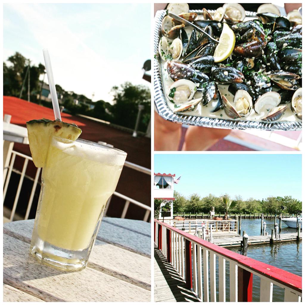 HarborCrabCo's tweet photo. #Reggae #TheNextLevelBand #LateNightHappyHour 10pm-12am #BlueMoon #Patchogue #HarborCrab http://t.co/FmAV00wCPq