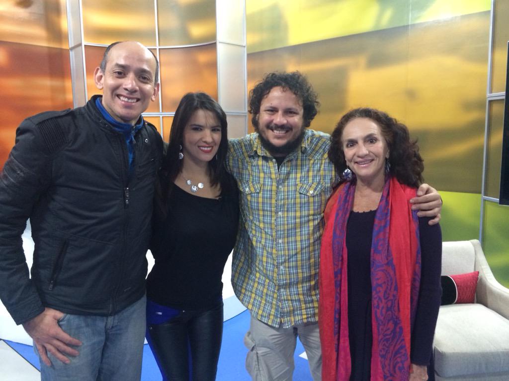 christianysla's tweet photo. Hoy estuvimos en @MetropolisPE @ClaudiaDammert @VizcarraGaston Gracias @fatimasaldonid http://t.co/R8RCl6x6f3