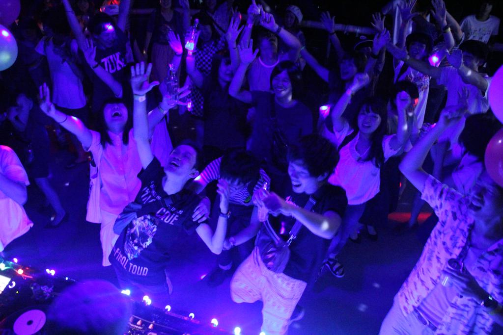 f_osho's tweet photo. かたしょ、めちゃくちゃ盛り上げてる！！
#new_action http://t.co/l0uTC42YkX