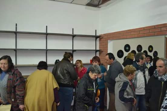 VolvereVeronica's tweet photo. Inauguración #VolveréPipinas http://t.co/7kAO716QP3
