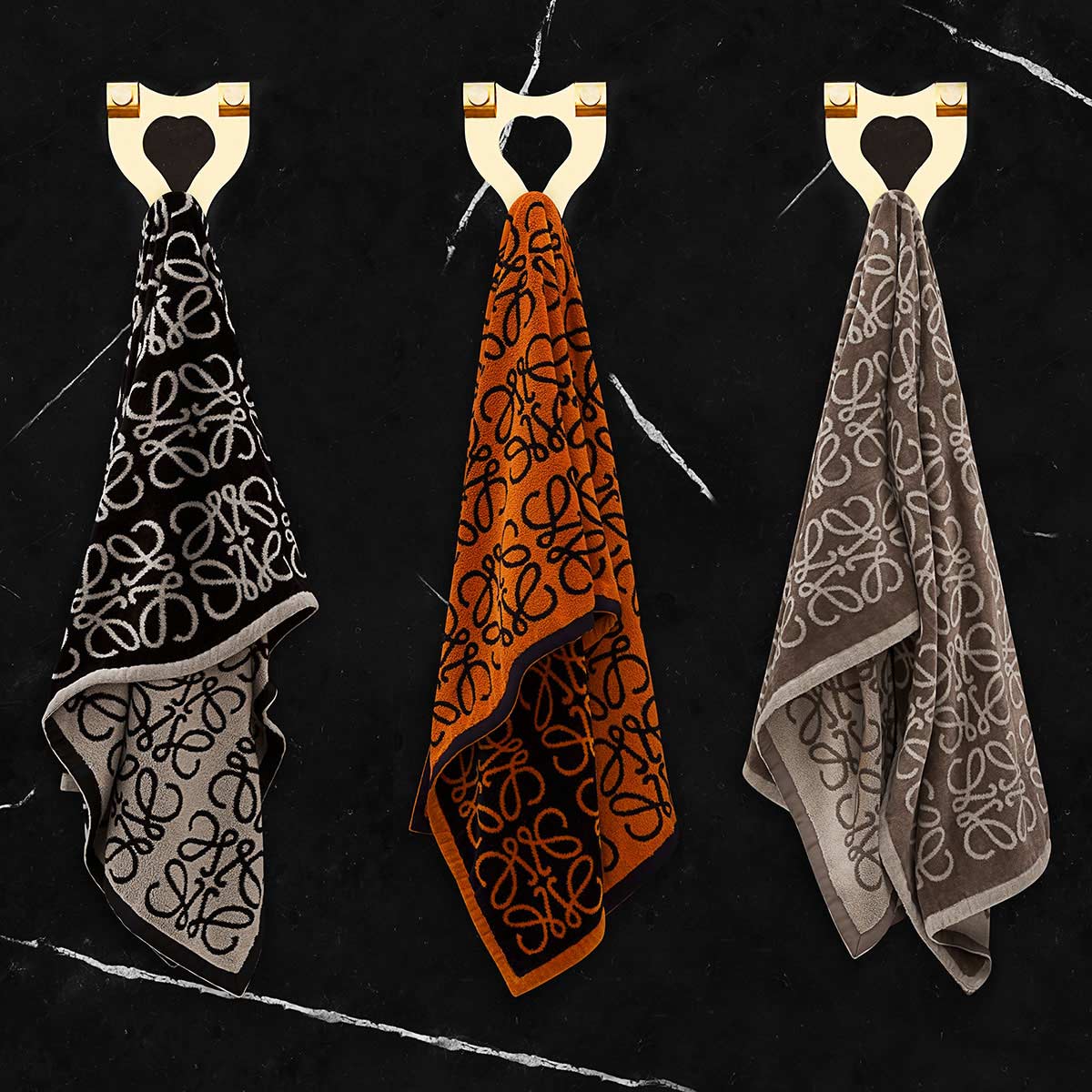 LoeweOfficial's tweet photo. #LOEWESS15 Small Monograms Jacquard Towels.
Shop now on http://t.co/iVy8UafEhL http://t.co/l3fIhOSzAY