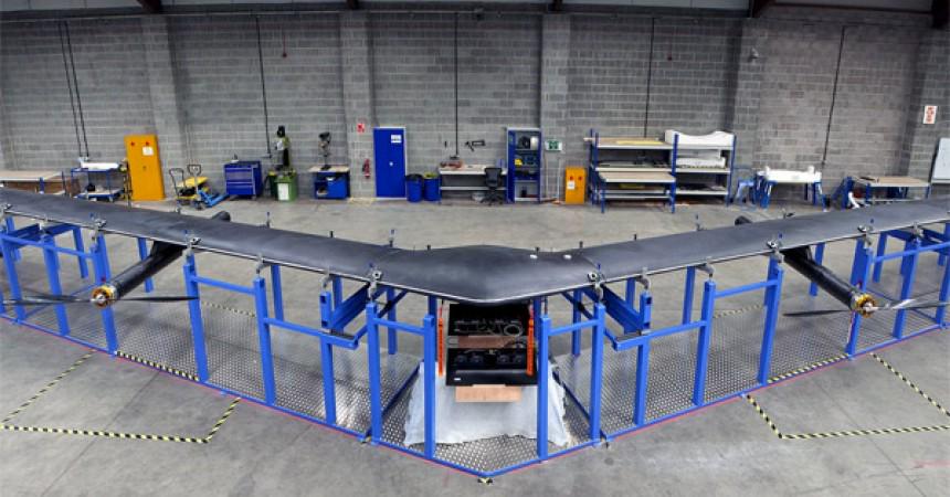 DatoFacebook's tweet photo. #datoFacebook #facebook está listo para lanzar su #Dron ‶Aquila‶ que dará internet #Gratis https://t.co/6xKoEpPKd1