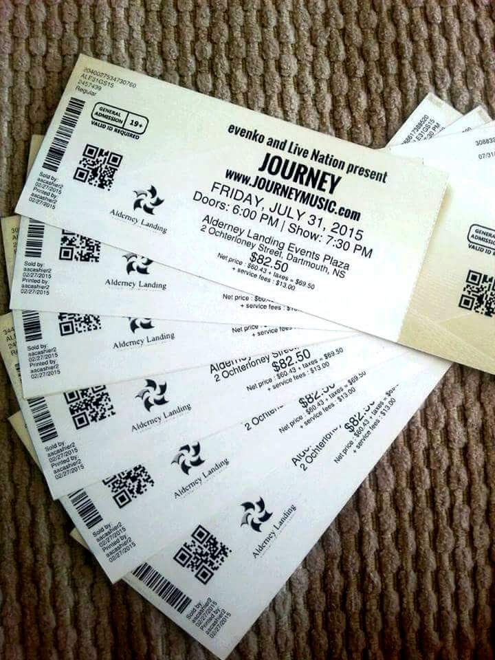 TheStrongChoice's tweet photo. Supposed to get sunny later... Don't Stop Believing! #journey #tonight #Dartmouth http://t.co/pgZx9xvCDP