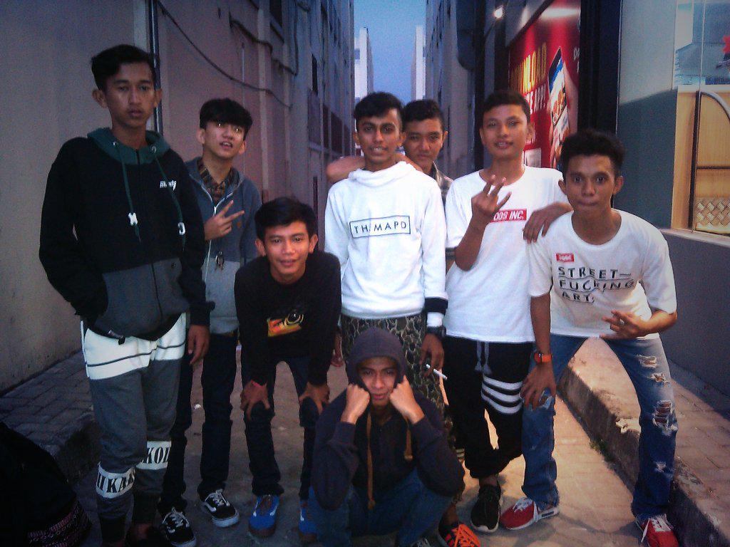 today ! @BogorJogetShuff @USAddict_bgr <a href="/TrozenRVLTN/">TROZEN RVLTN ALLSTAR</a> #pejuangsenyum