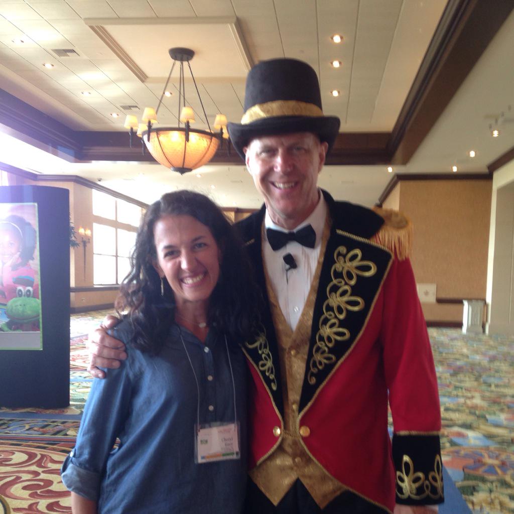 allytymommy's tweet photo. Having fun at #fsSplash15!!! Today's my birthday and I got to take a picture with the amazing #stephenfite!! http://t.co/v1fm9yWidO