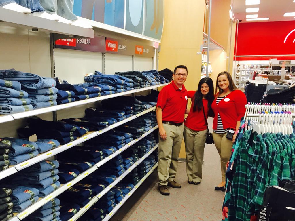 #G391LODSTRONG @Anthony4Target <a href="/Madeline4Target/">Madeline Noonan</a> Awesome brand and instocks! #drivingsales #wegotthis