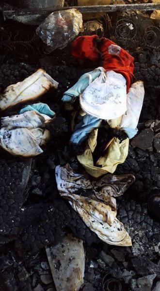 HGazze's tweet photo. #Batı Şeria'da #israilli azgınların yaktığı evde ağır yaralanan ailenin çocukları Şehit oldu. http://t.co/qxkFqqAzN1